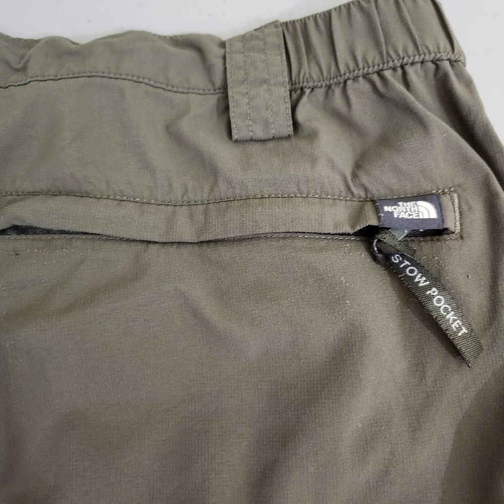 The North Face Mens Stow Pocket Casual Lightweight Cargo Shorts, sz XXL
